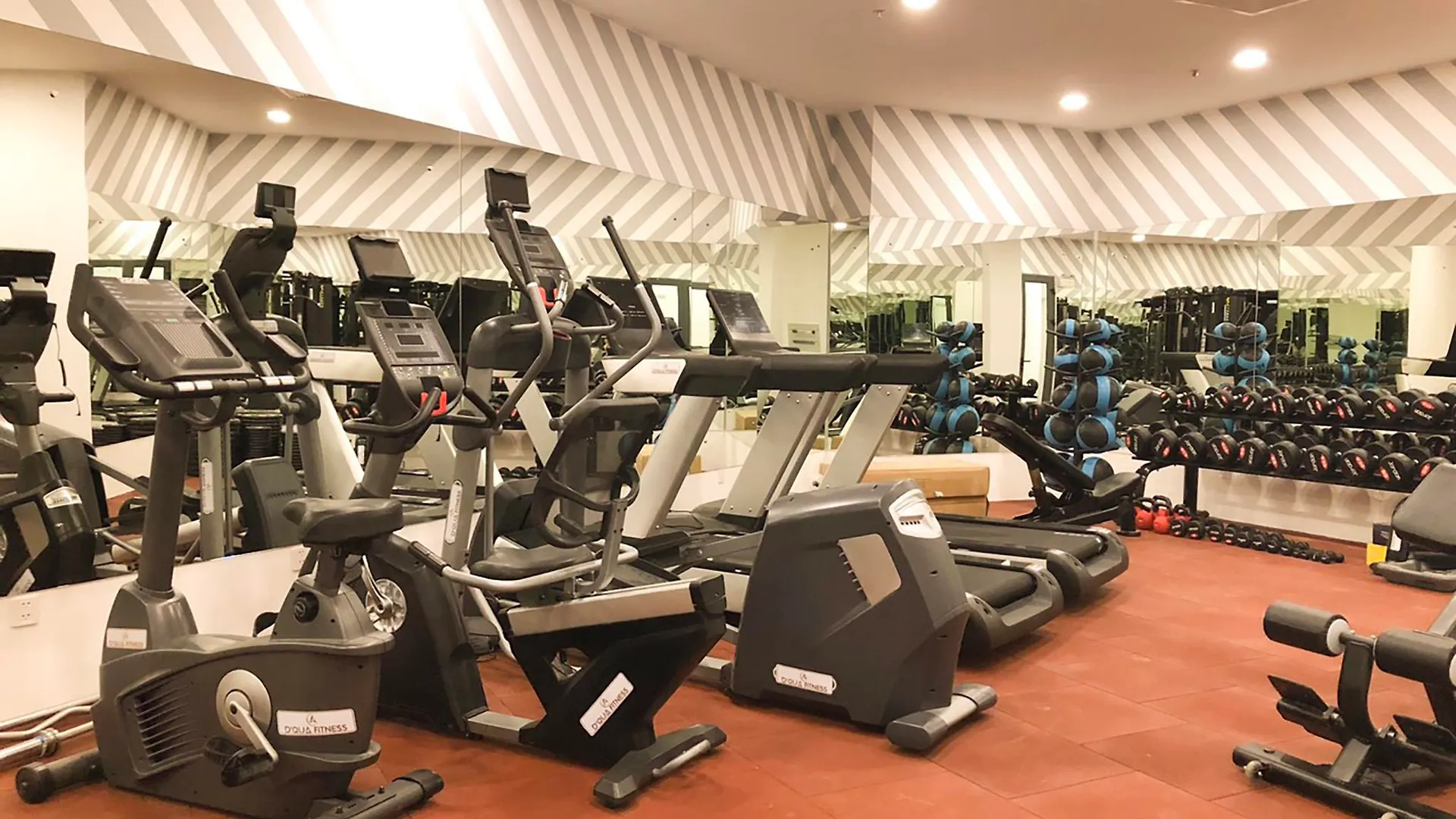 Dqua Hotel نها ترانج