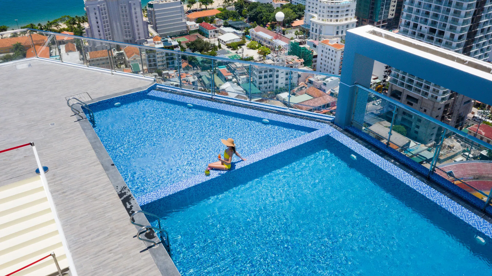 Dqua Hotel نها ترانج 5*,
