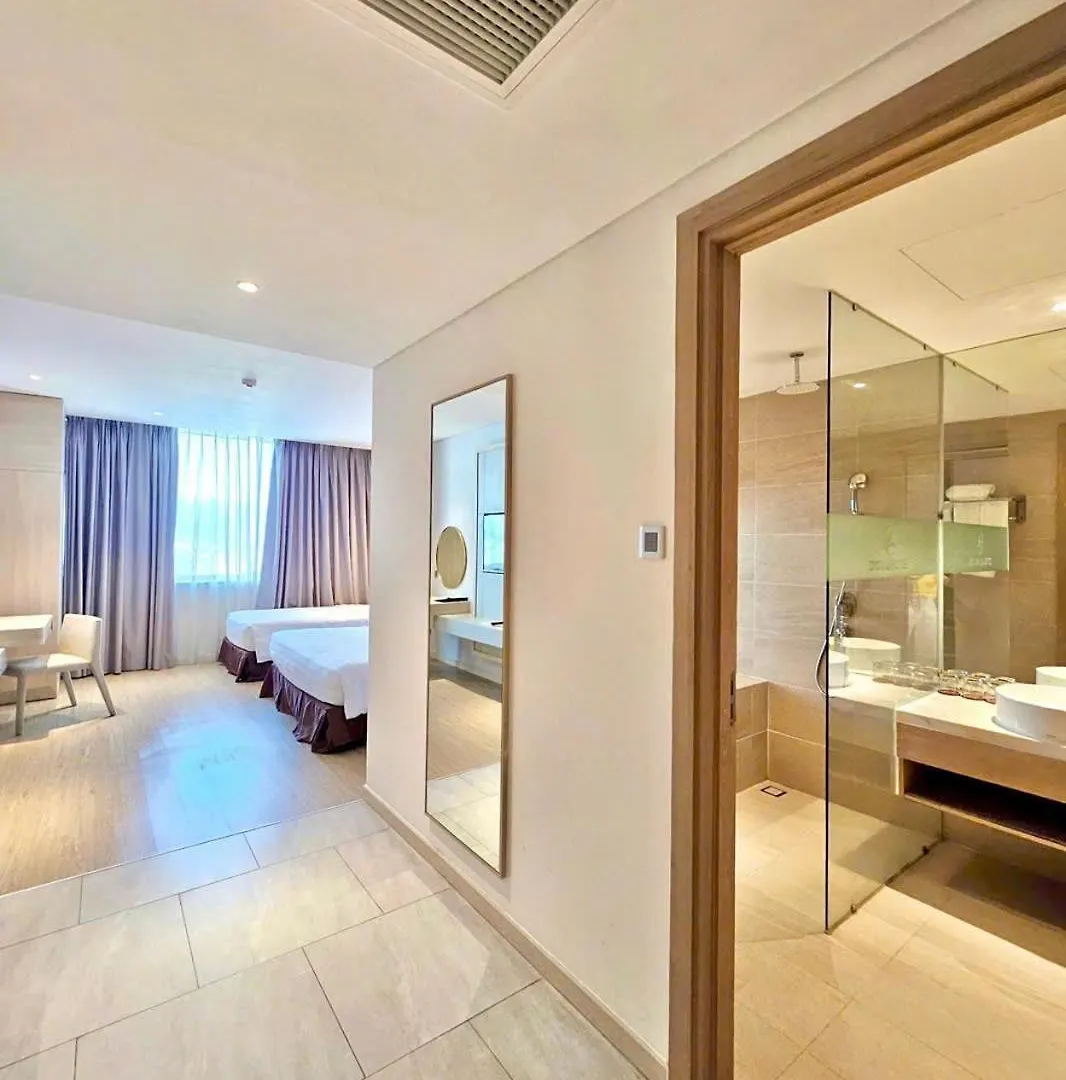 Dqua Hotel نها ترانج